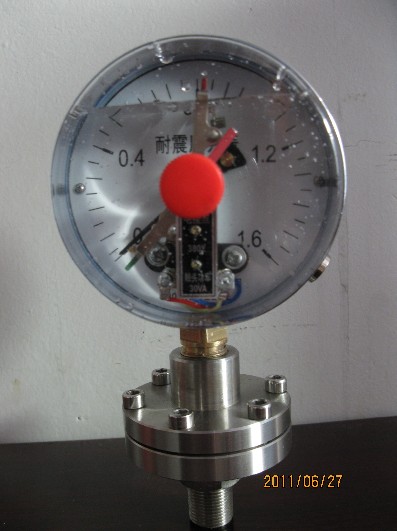 隔膜耐震電接點壓力表